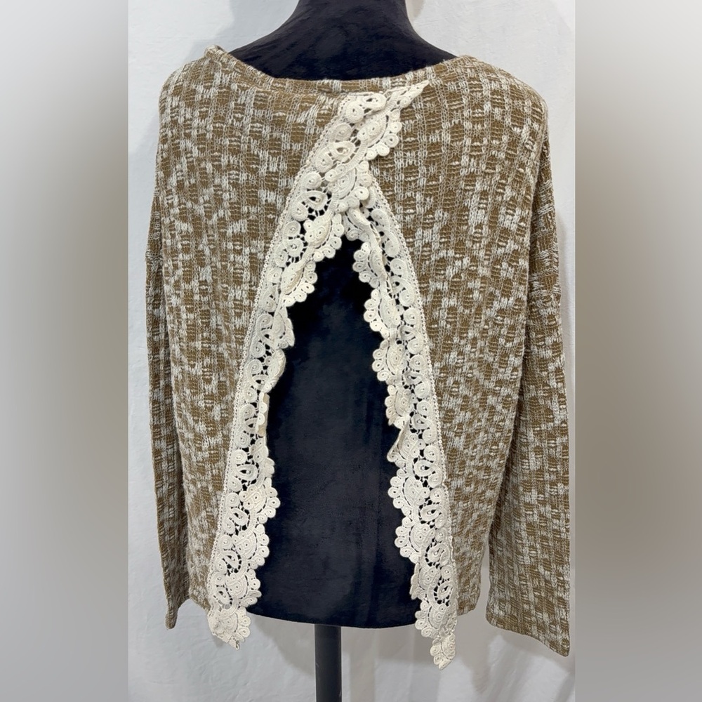ENTRO Open Back Crochet Detail Long Sleeve Blouse Knitwear Beige/Brown V Neck M